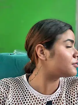 Kaily_Sweet16's Live XXX Chat