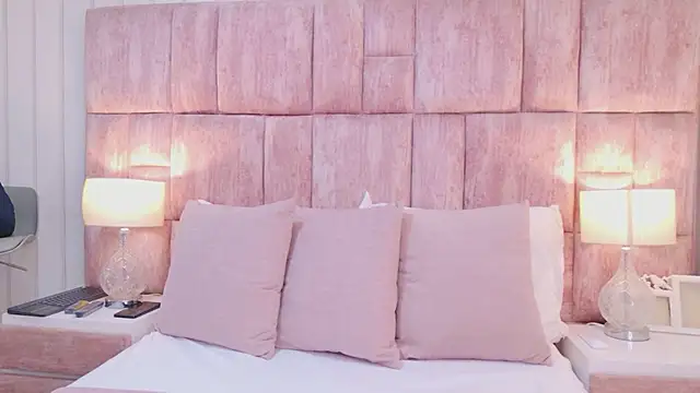 ScarlettFoox 现场XXX聊天