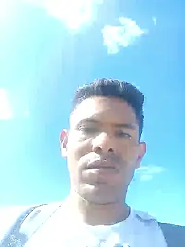 adambrosk_08's Webcam Show