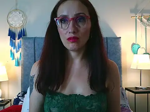 IberianMoonMK's Live XXX Chat