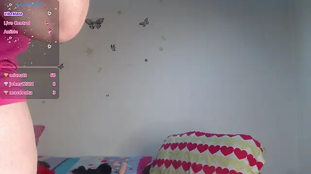 evangeline_lover élő XXX-chatje