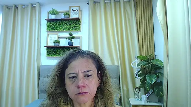 sasi_luna's Live XXX Chat