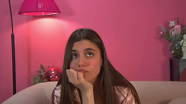 ArianaAllens 即時 XXX 聊天