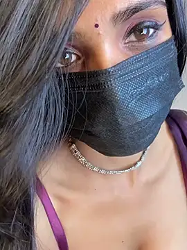 Show de Lovely_Babiee na webcam