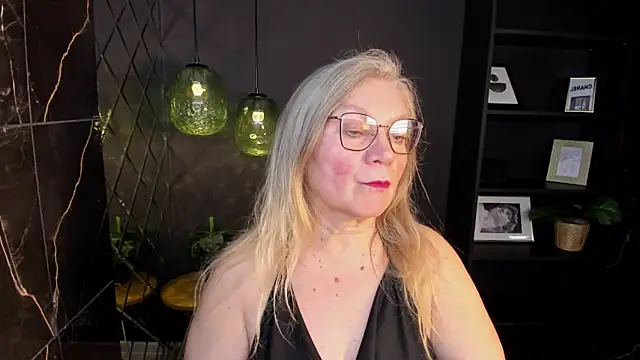 NataliMellow's Live XXX Chat