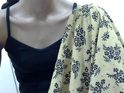 Anu_tiny's Live XXX Chat