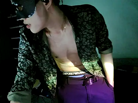 boyhigh1997's Live XXX Chat