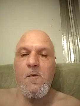 Daniel_Kingstar: απευθείας συνομιλία ΧΧΧ