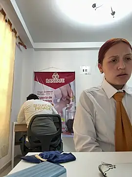 Emily-7_: απευθείας συνομιλία ΧΧΧ