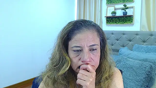 sasi_luna 即時 XXX 聊天