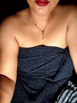 Chat +18 de Priya_Boudi ao vivo