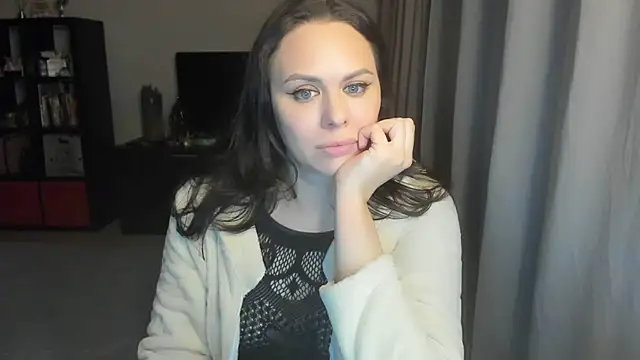 MollyCheiz Adlı Modelin Canlı XXX Sohbeti