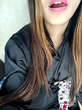 xpihu's Live XXX Chat