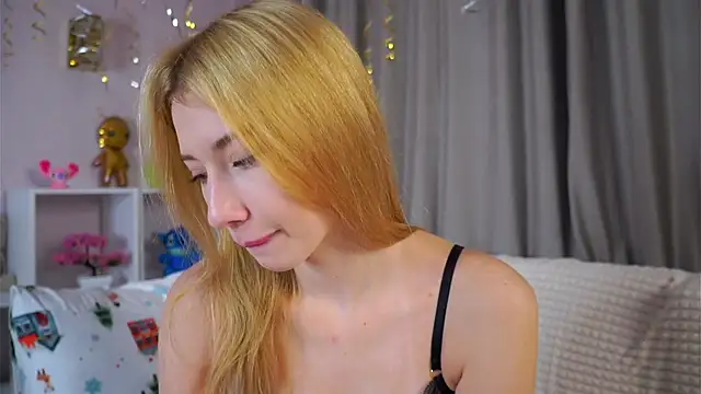 Вебкам-шоу SunnivaCovil