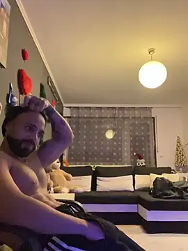 1Richrichard1's Live XXX Chat