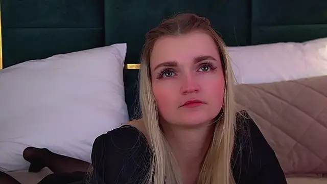 AnnyRaii's Live XXX Chat