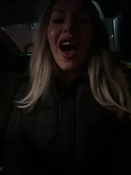 AnikaSunshine's Live XXX Chat