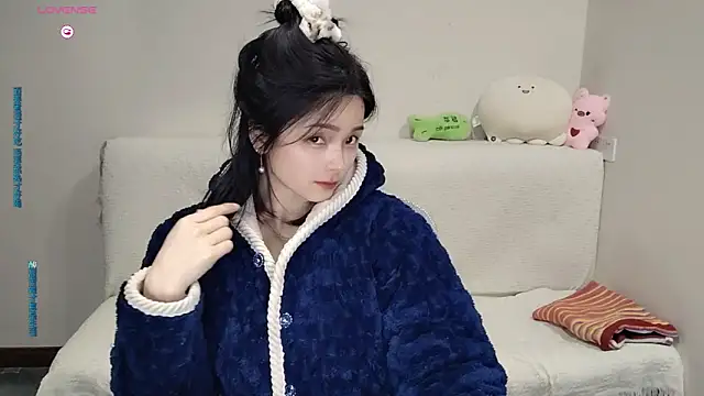 -J-o-y- Live XXX-chat