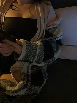 ambertje255 Adlı Modelin Canlı XXX Sohbeti