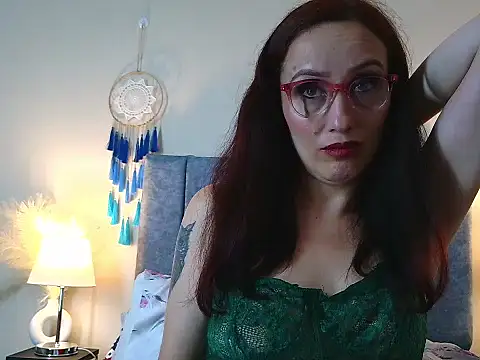 IberianMoonMK Adlı Modelin Canlı XXX Sohbeti