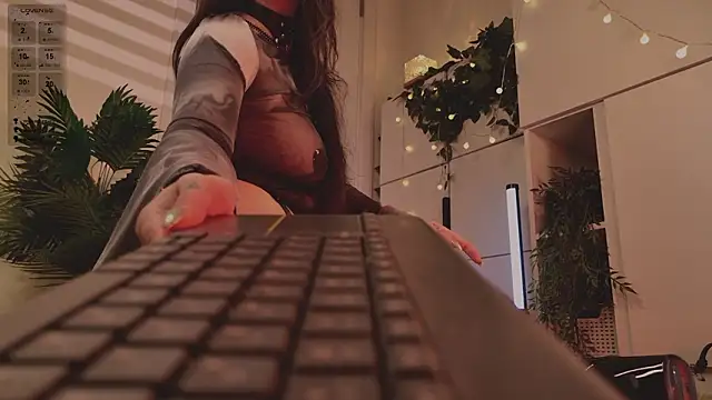 Онлайн чат XXX MichaellaMoon