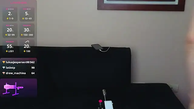 hairyncuteass' Live XXX Chat