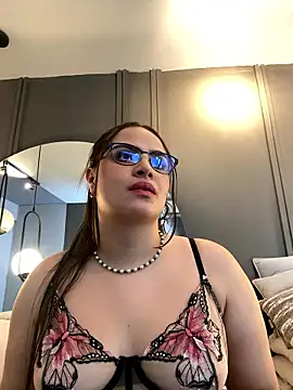 Tayler_Kim Live XXX Chat