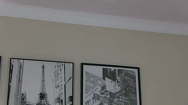 MeganRoberts22のライブXXXチャット