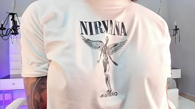 tinaqueen_noa's Live XXX Chat