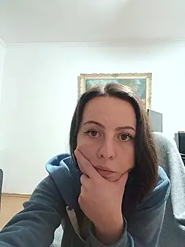 girlshy1 Adlı Modelin Canlı XXX Sohbeti