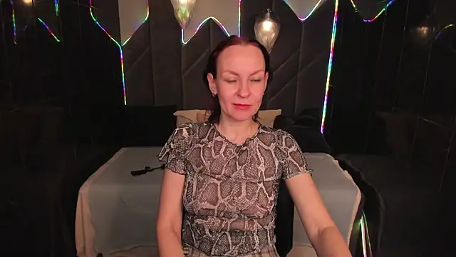 NikaGentleのライブXXXチャット