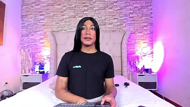 Lucia-sex's Live XXX Chat