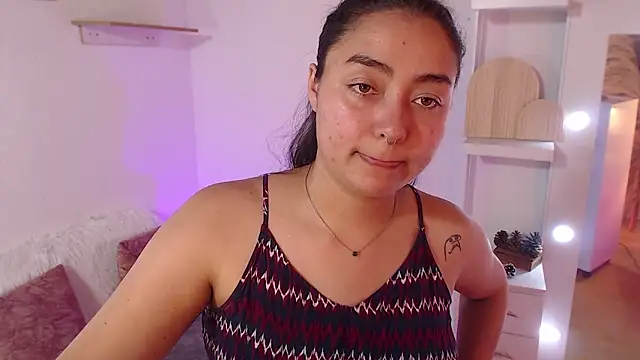 _Kim__M Chat XXX in diretta