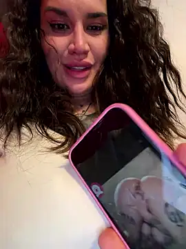 TattooGirlAlia's Live XXX Chat