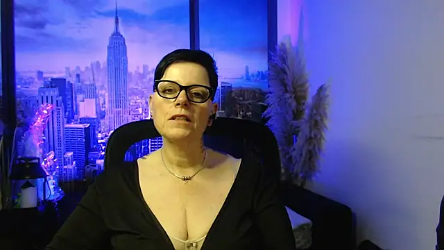 ninarandmann's Live XXX Chat