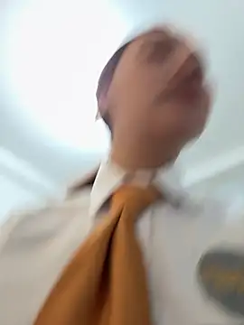 Emily-7_ 即時 XXX 聊天