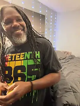 HaloRodeoLover2's Live XXX Chat