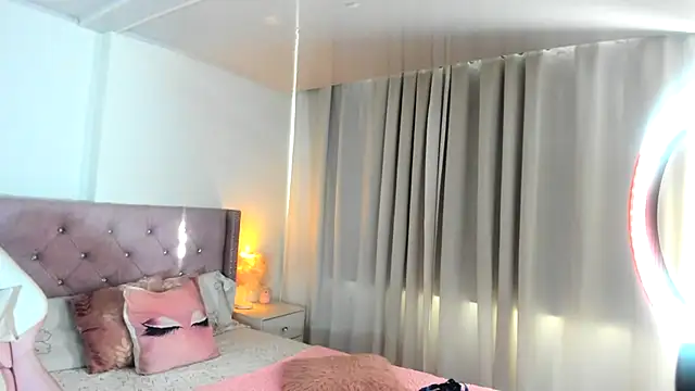 destinysweet21's Live XXX Chat