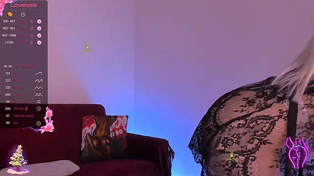 AnnaMiles' Live XXX Chat