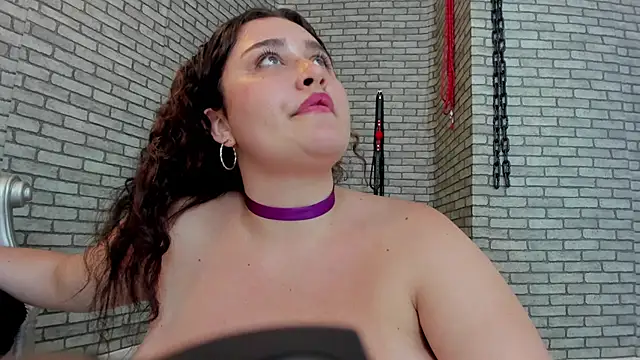 دردشة Briana_24 الجنسية المباشرة