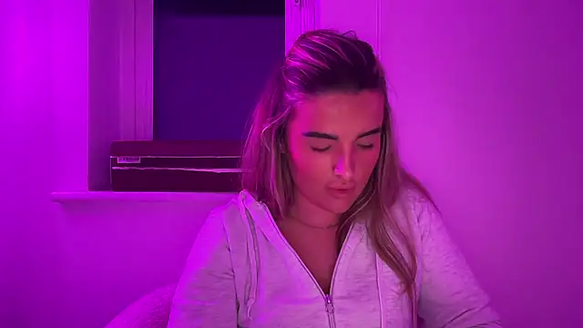 maisiesmithx 现场XXX聊天