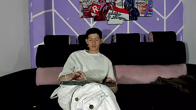 Chat XXX Live heyy_noah11