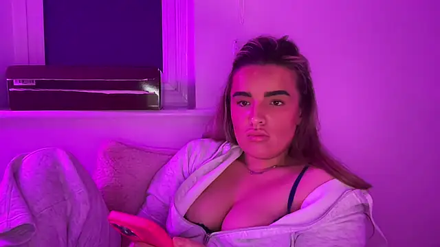 Chat +18 de maisiesmithx ao vivo