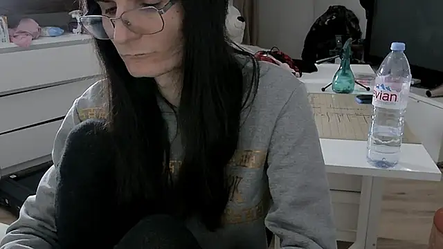 Show modela CeriseLapine na web-kameri