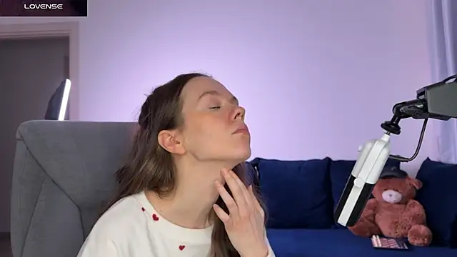 SharkyBaby's Live XXX Chat