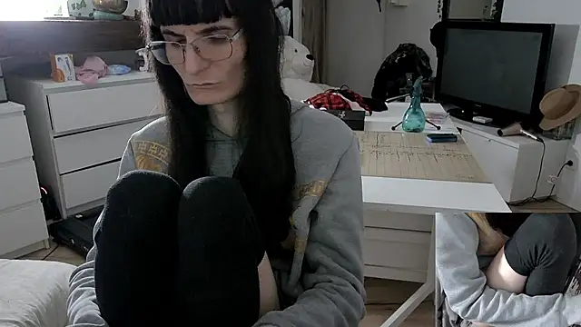 CeriseLapineのライブXXXチャット