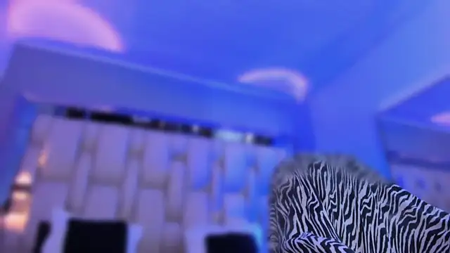 แชท XXX สดของ revenmiller_