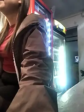 Chat +18 de karlagiraldo198 ao vivo