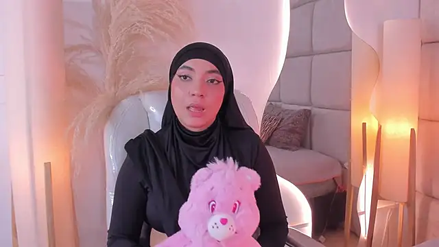 Chat +18 de Sooffii_1 ao vivo