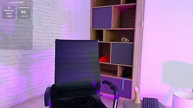 E_R_O_S_'s Webcam Show